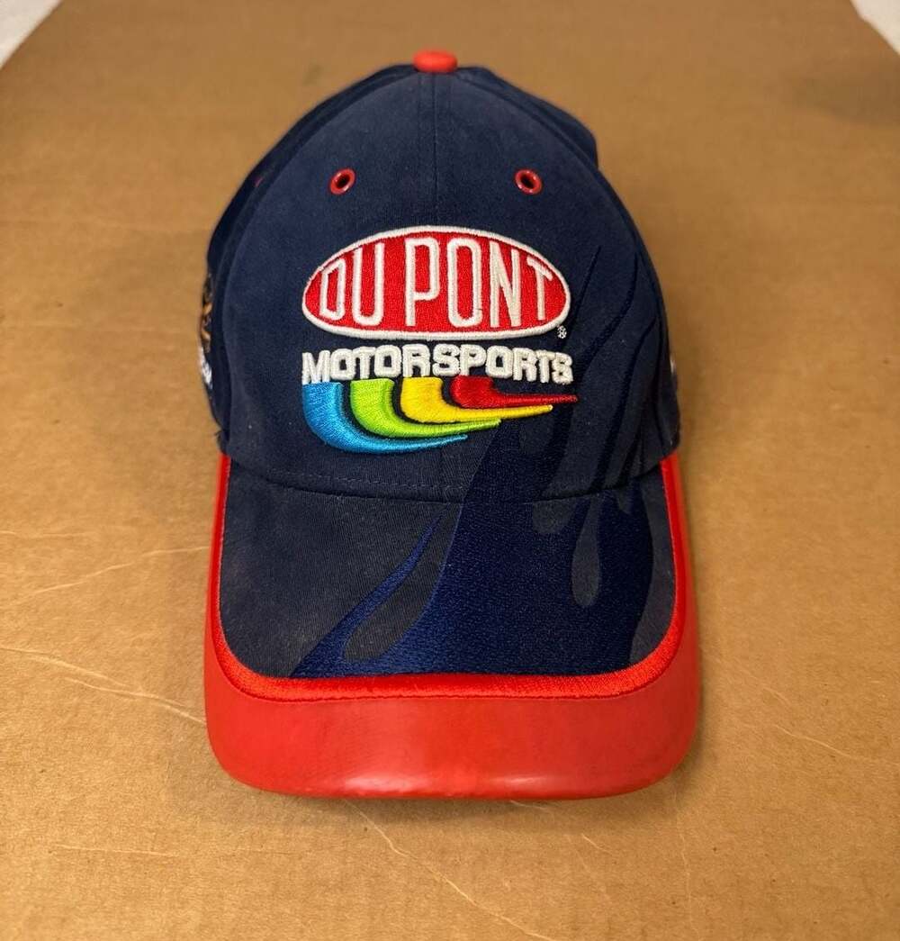 Chase Authentics DuPont Hendrick Motorsports 24 Jeff Gordon Cap Stretch Fit